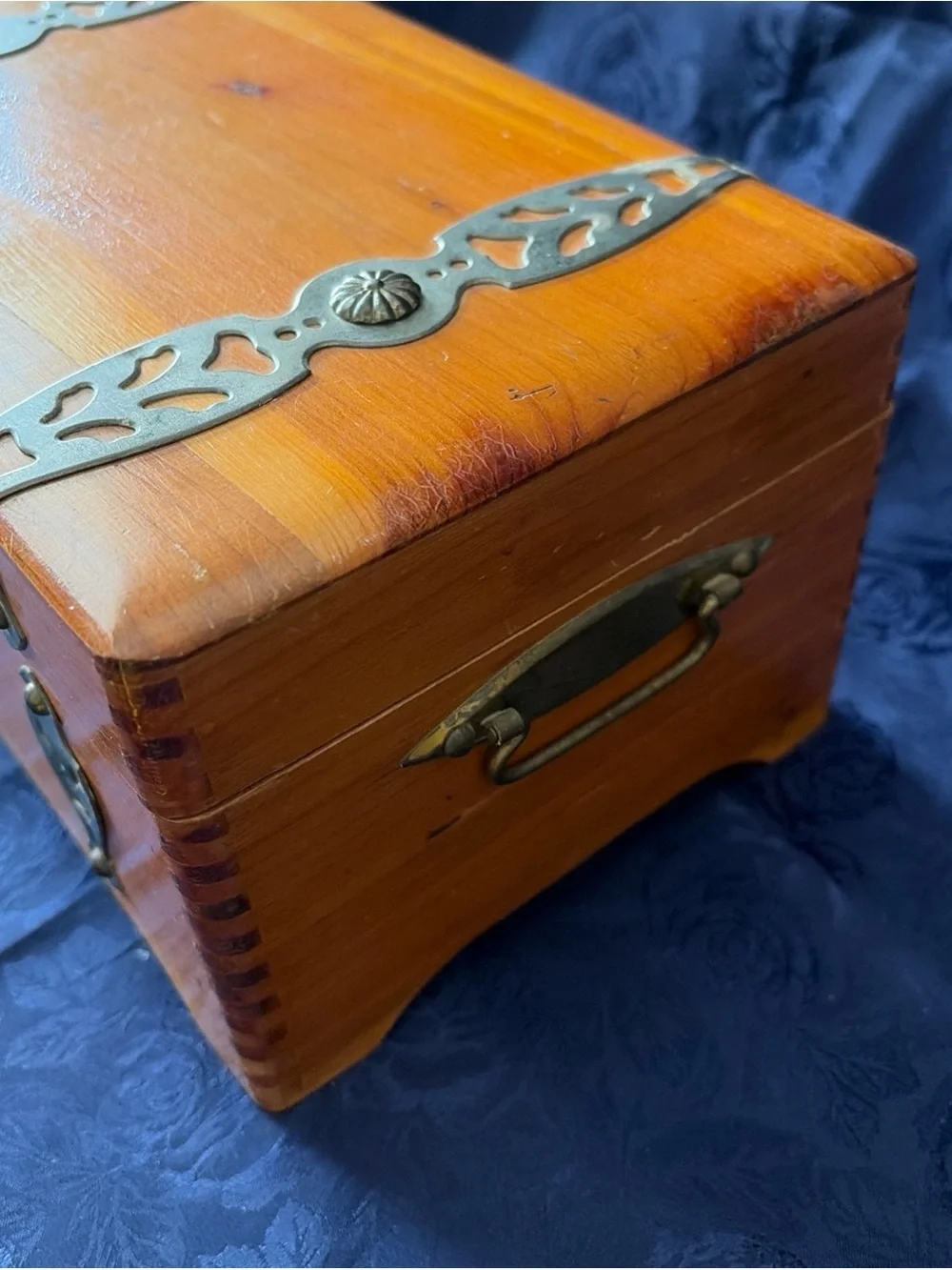 VTG McGraw Cedar Wood Trinket Box W/Decorative Metal Straps And Handles